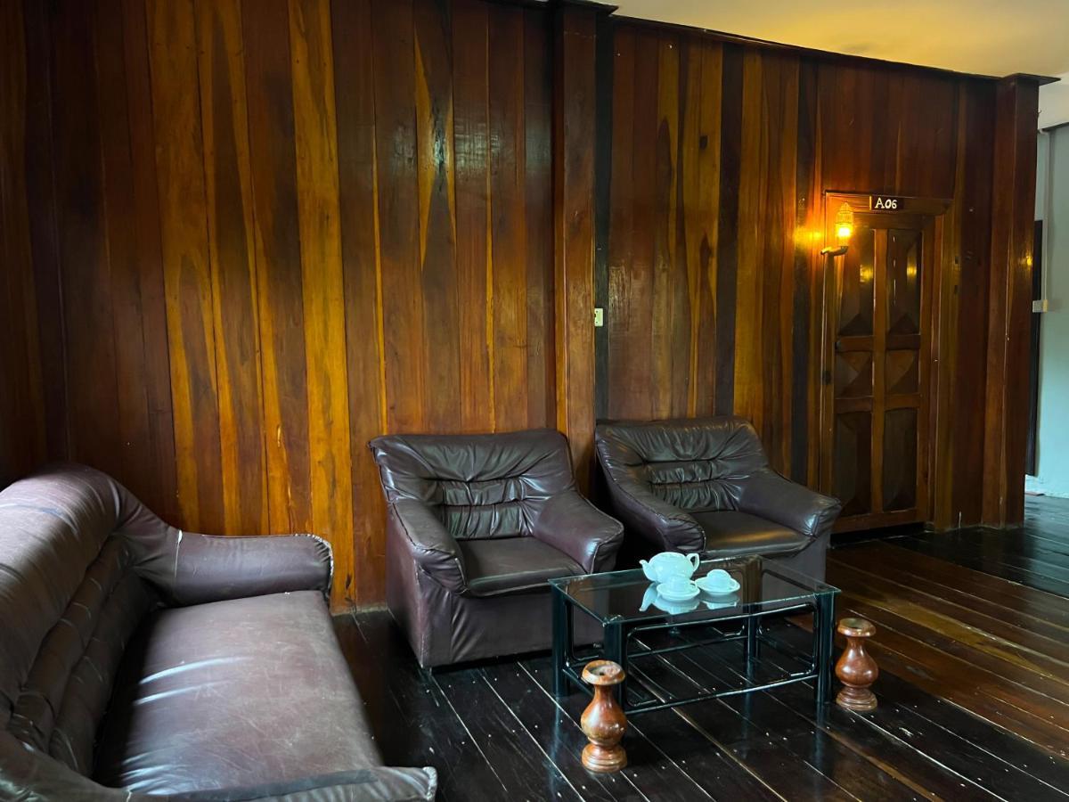 Lotus Blanc Homestay Battambang Exterior foto