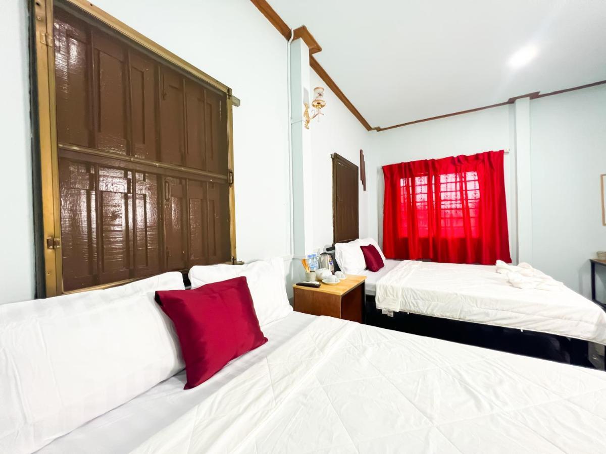 Lotus Blanc Homestay Battambang Exterior foto